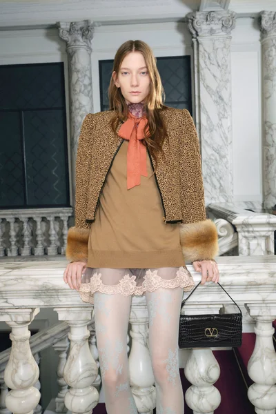 Look 84